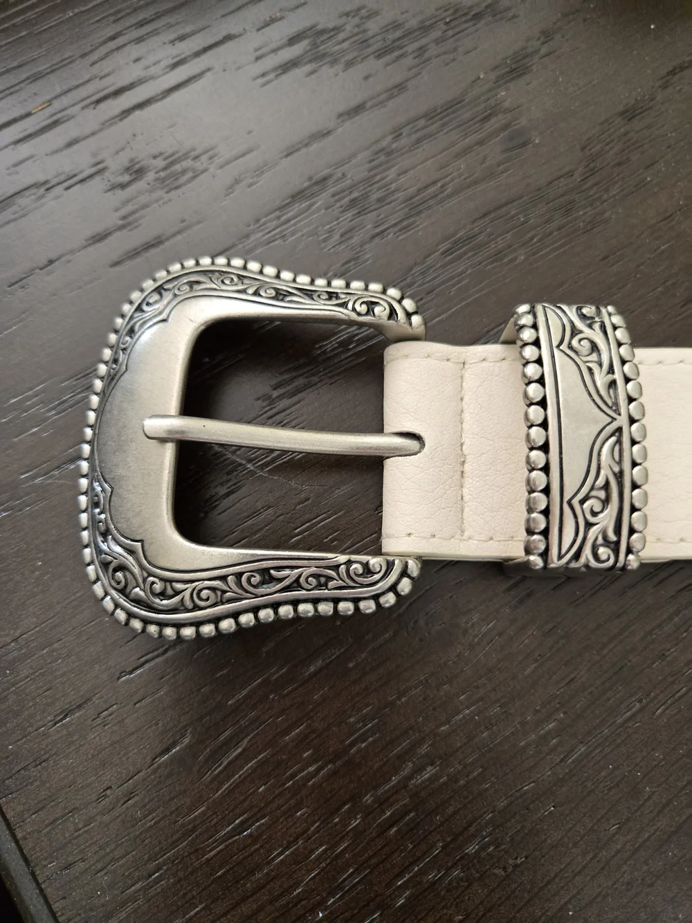 Vince Camuto Cream Stretch Belt with Silver Western Buckle